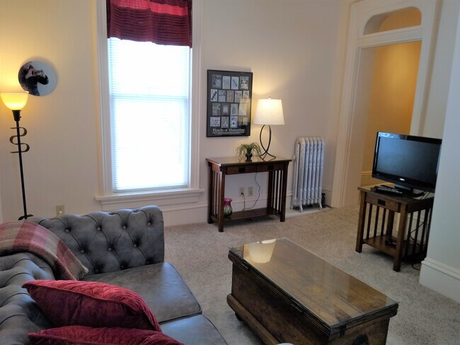 Living Room - 301 2nd W St Unit 3