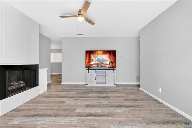 Photo - 1305 Arkansas Ave