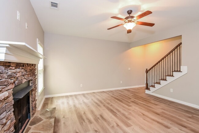 Photo - 114 Valdosta Ave