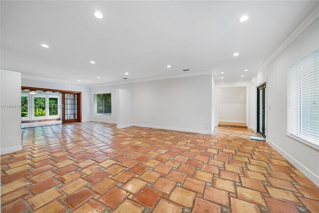 Photo - 1039 Hardee Rd