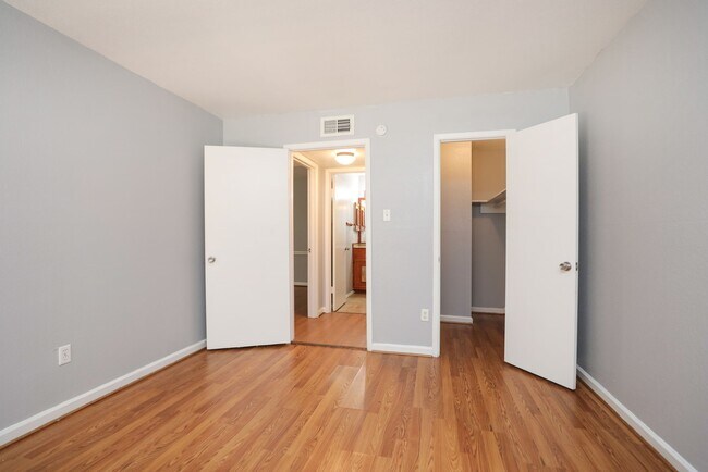 Photo - 2100 Wilcrest Dr Unidad 127