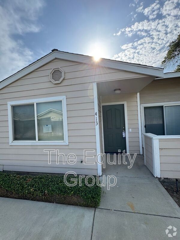 Building Photo - 413 N Park St Rental
