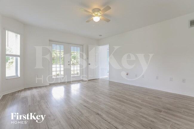 Photo - 84 Madre De Dios St