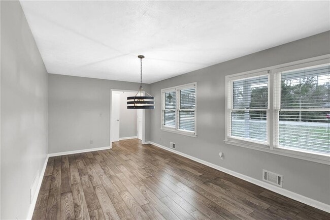 Photo - 3925 Chicamauga Dr