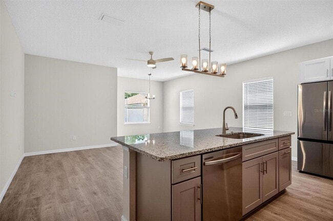 8 Squire Ct