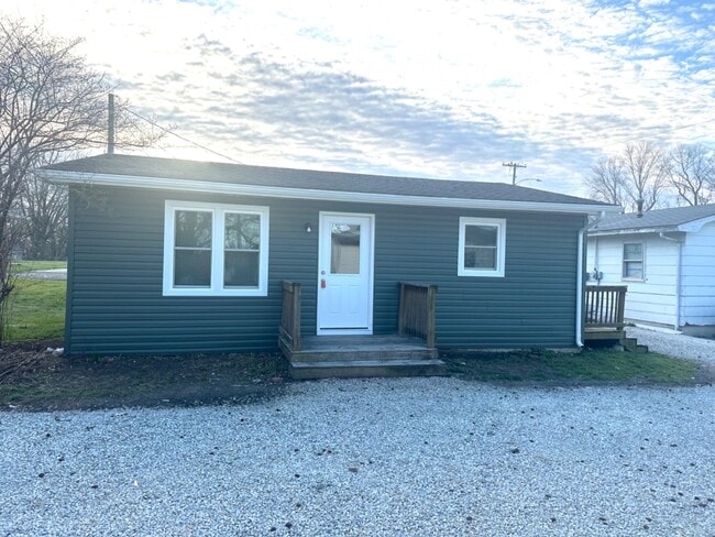 Building Photo - 116 W Broadway