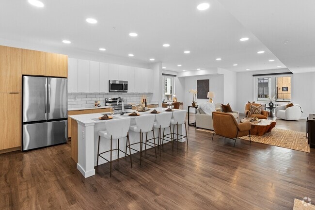 Building Photo - Highmark Bozeman Rental