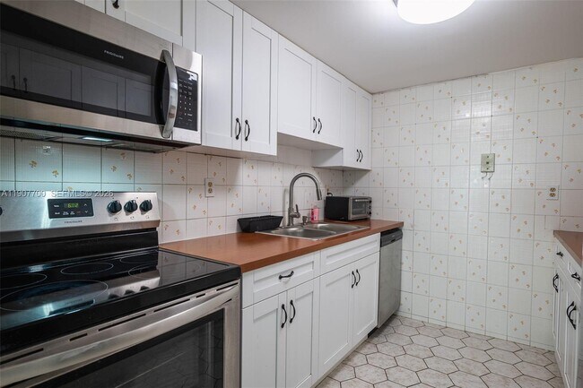 Photo - 750 NW 43rd Ave Unit 308