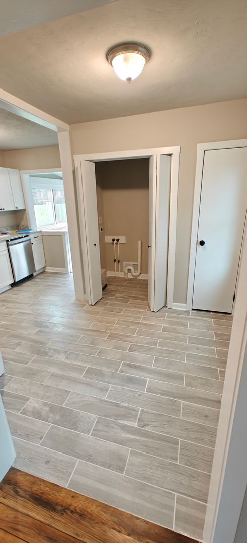 Photo - Renovated 4 bedroom cape with large fence yard