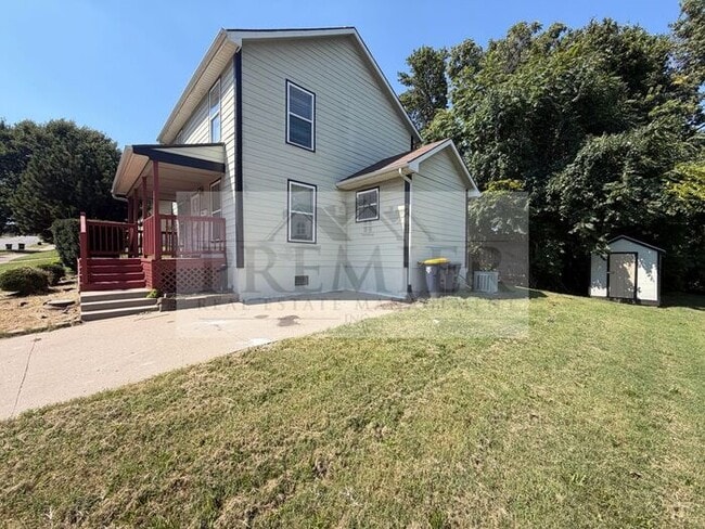 Photo - 1610 E 37th St
