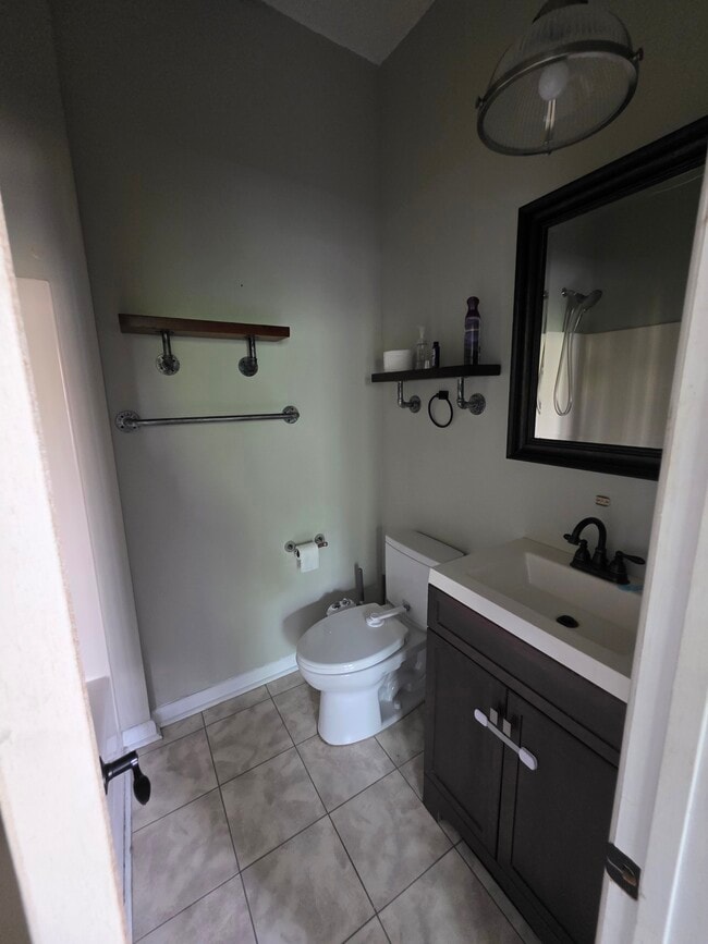 Photo - 40 N Eustis St Unidad #1