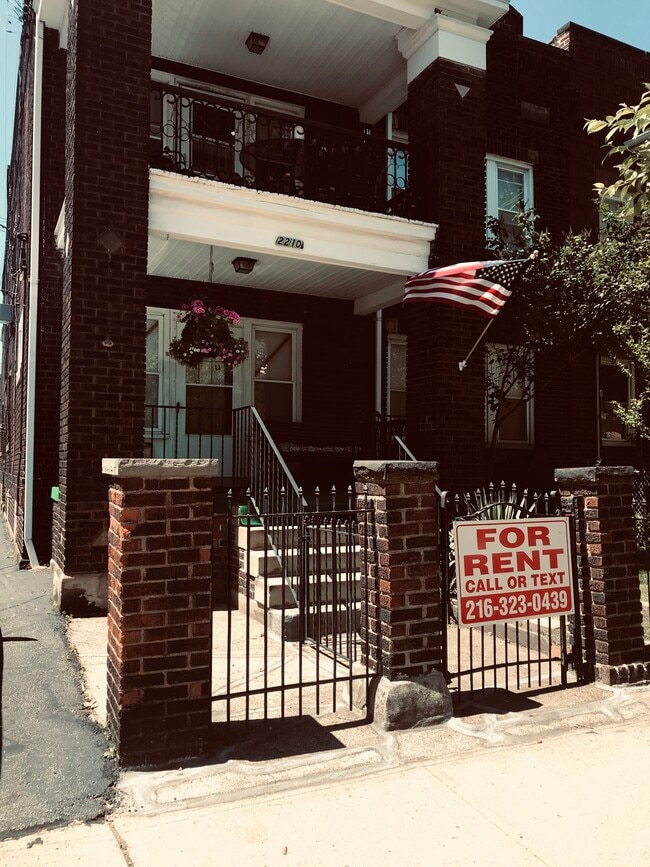 Building Photo - 2210 Murray Hill Rd Unit 4