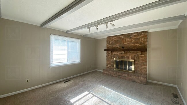 Photo - Excellent 4 Bedroom Home in Pleasant Grove