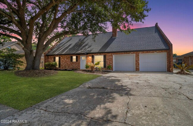 Photo - 113 Orgeron Dr