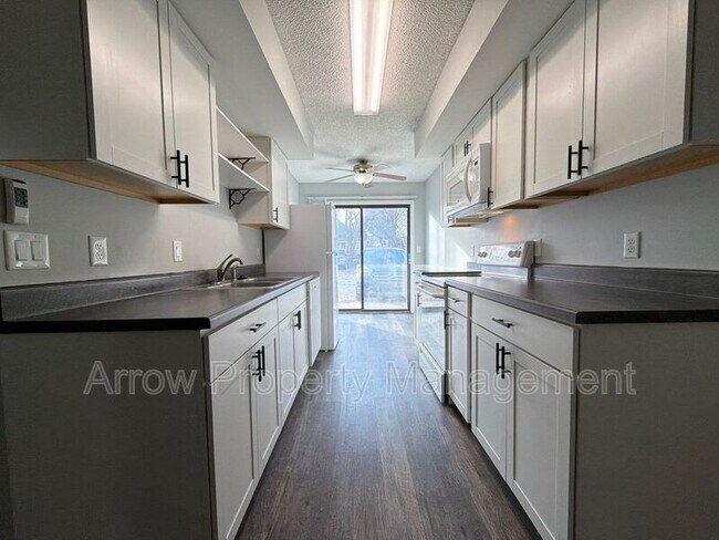 Photo - 3405 Holdrege St Unit 102