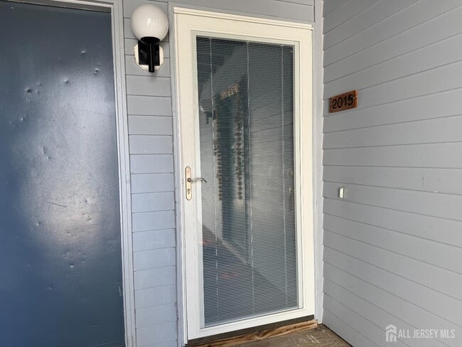 Photo - 2015 Aspen Dr