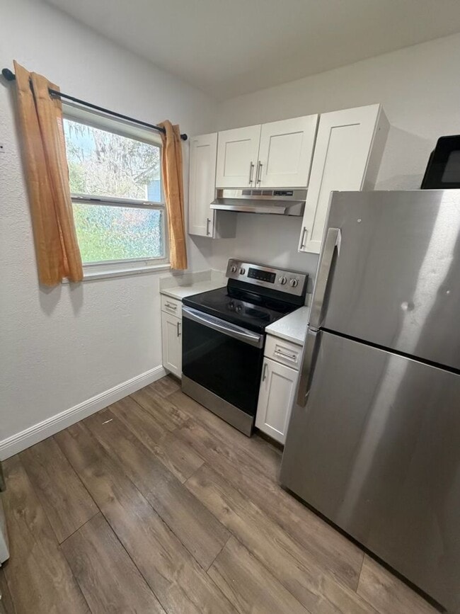 Photo - 3813 E Miller Ave Unit B