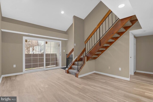 Photo - 1625 Carriage House Terrace Unidad C