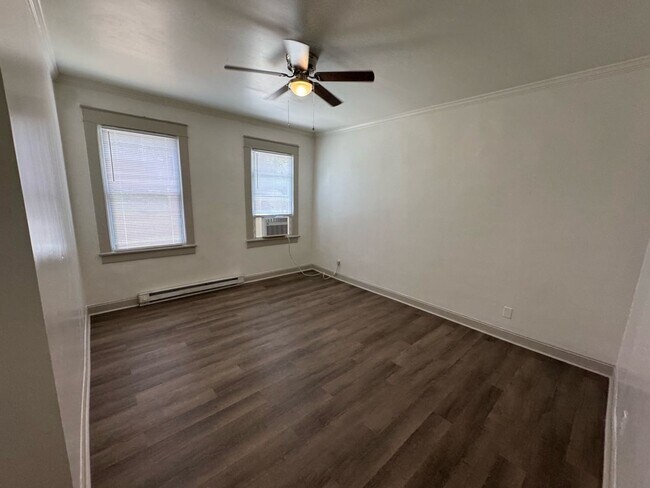 Photo - Charming 1BR Apartment in Bristol, TN - Cozy Living Awaits! Unidad 419 Carolina Ave 1