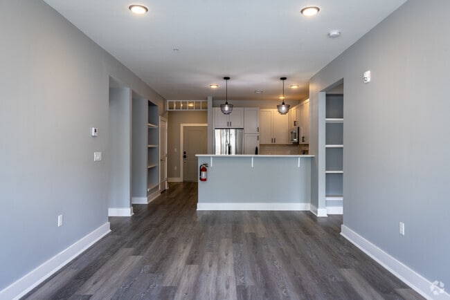 2BR, 2BA - 1,272SF