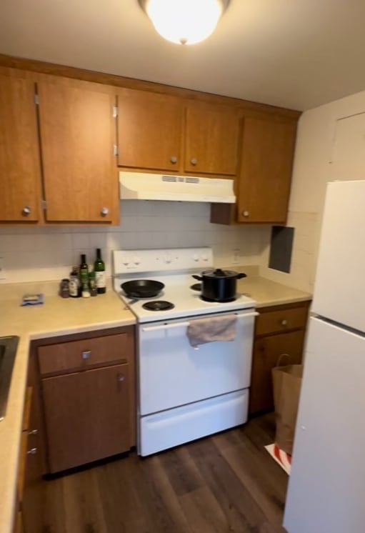 Building Photo - 514 Putnam Ave Unit 6