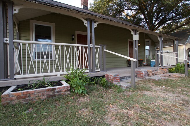 Photo - 546 Shull St Unit A