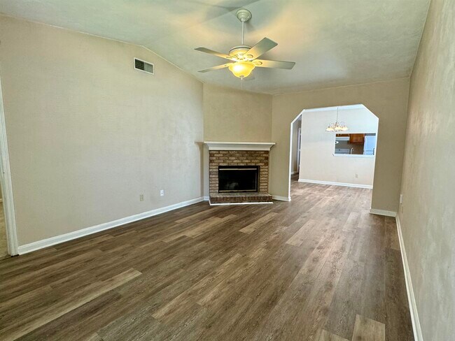 Photo - 2910 Richview Park Cir N