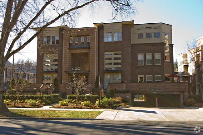 Photo - 420 Queens Rd