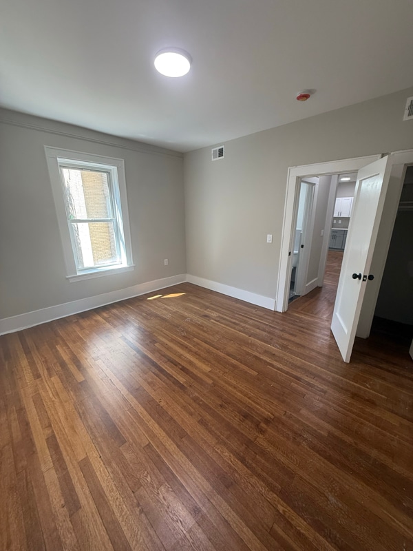 Photo - 515 W 7th St Apartment