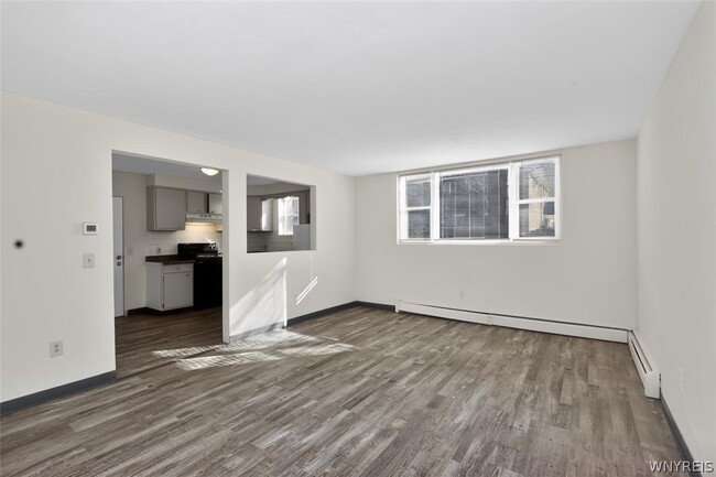 Photo - 127 Franklin St