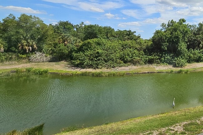 Building Photo - 8652 Milestone Dr