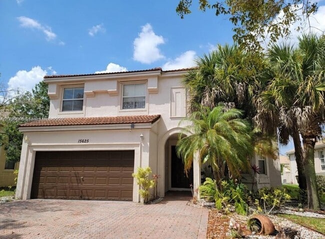 Building Photo - 15625 SW 52nd Ct Rental