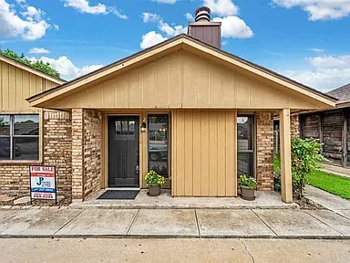 Photo - 907 NE Tortoise Dr