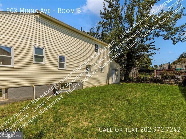 Photo - 903 Minna Ave Unidad Room B