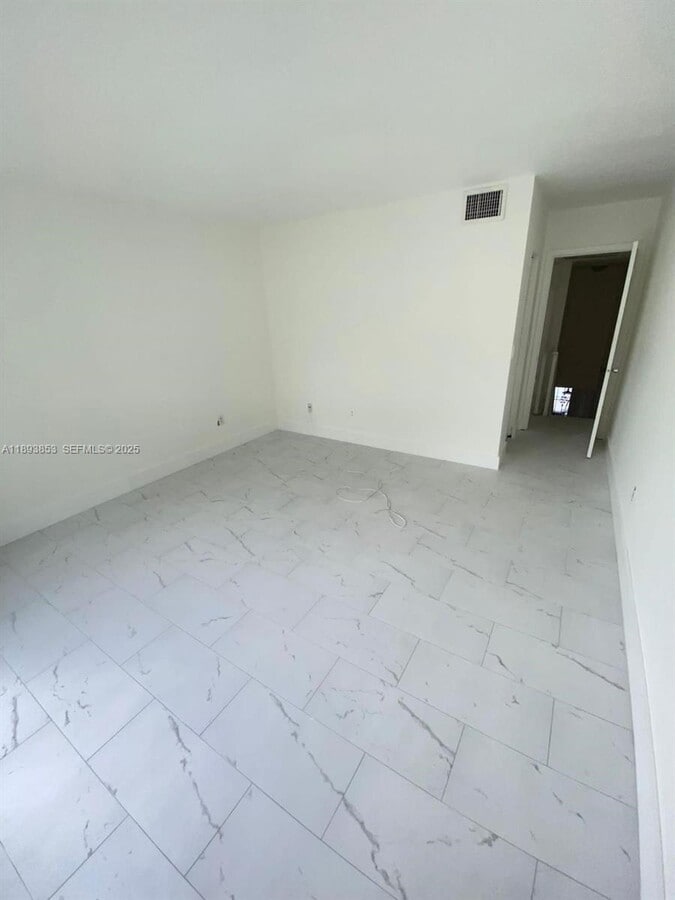 Photo - 15389 S Dixie Hwy