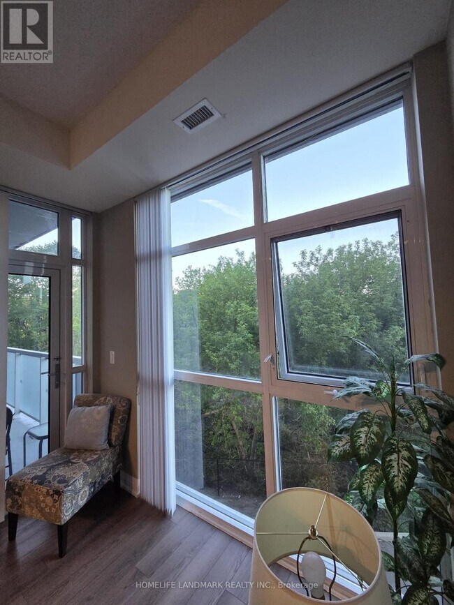 Photo - 8763 Bayview Ave Unit 236