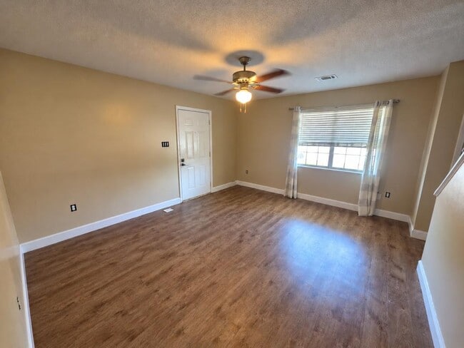 107 Country Village Ct