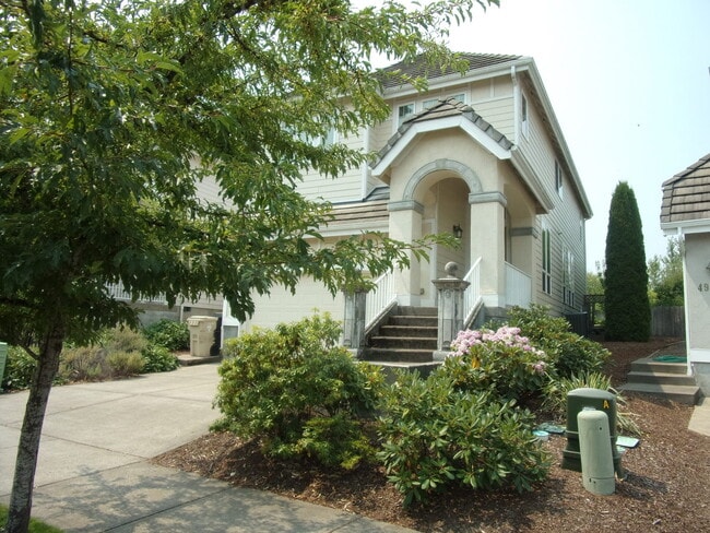 Building Photo - 4967 NW Lavender Cir