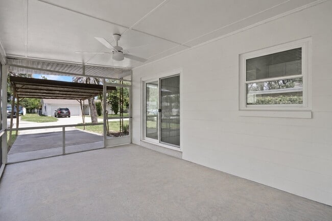 Photo - 5212 N Indiana Ave