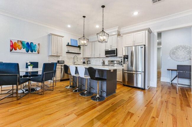 Photo - 1222 Carondelet St Unit ID1269968P