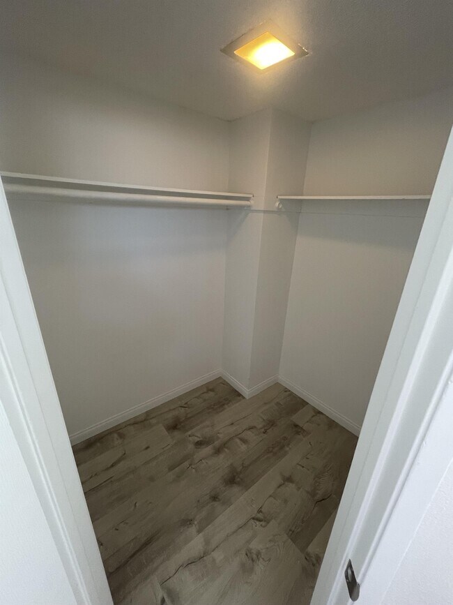 Photo - 37468 Cambridge Ln