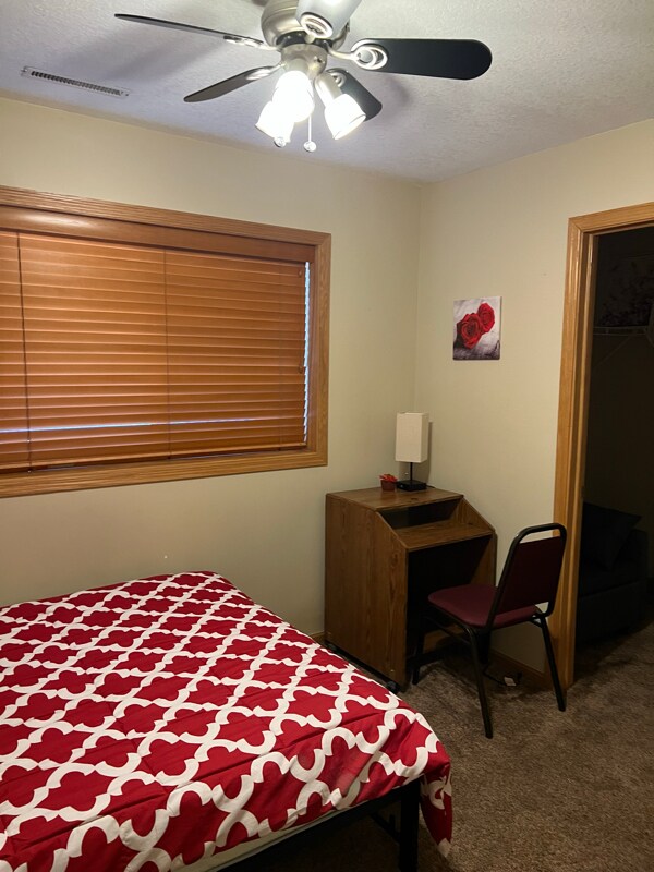 Photo - 5047 Florence Dr NW