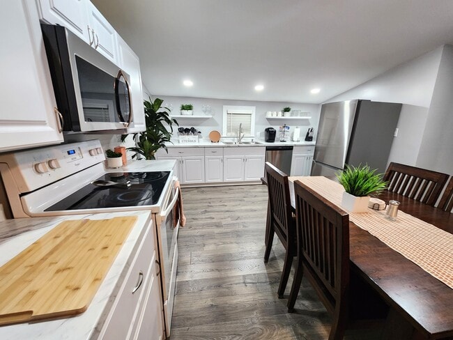 Photo - 1624 Chester St