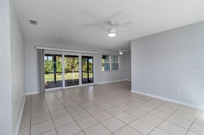 Photo - 2159 Floyd Ct