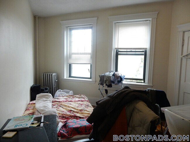 Photo - 97 St Stephen St Unidad 21