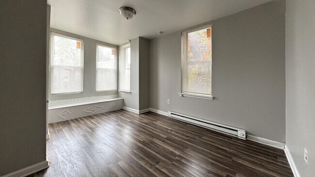 Photo - 2426 N 33rd St Unit 2F