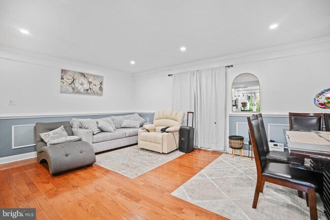 Photo - 7518 Bentree Rd
