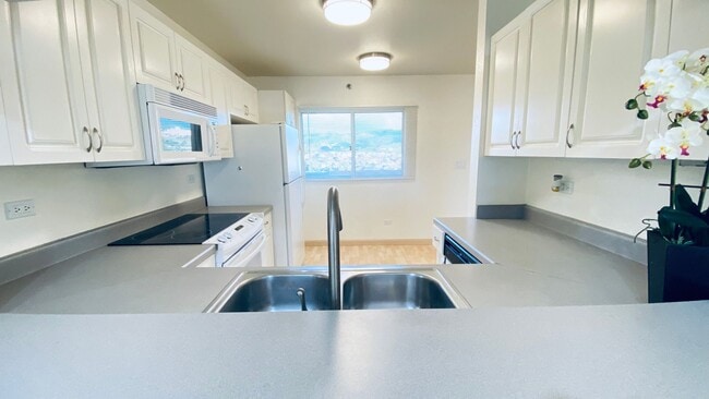 Photo - 2bd 2bath unit available now at Country Club Village 4!!