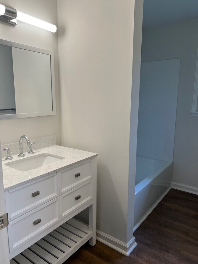 Photo - 141 Raine St