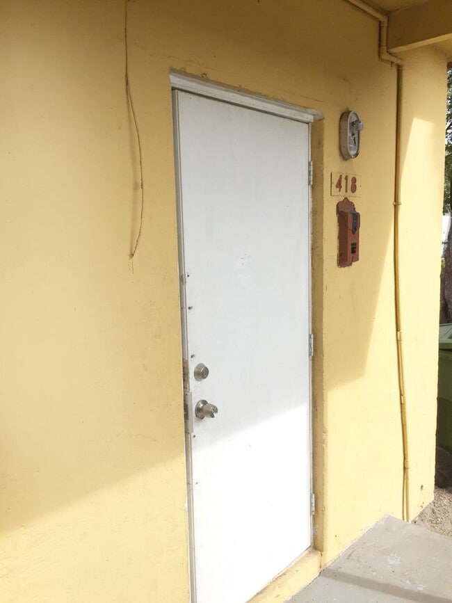 Photo - Nice 1-1 duplex